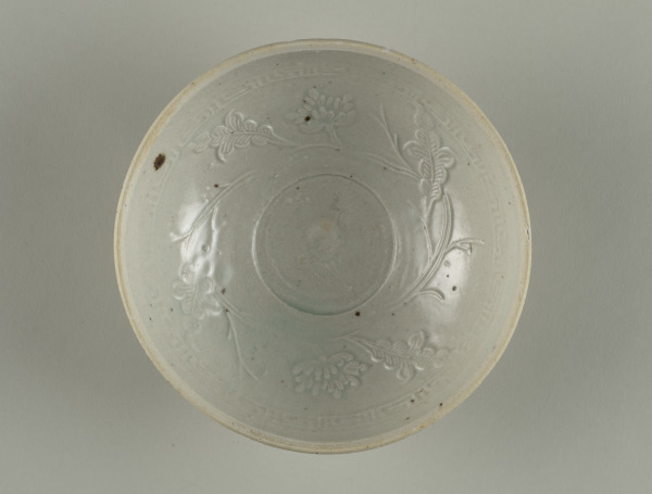 Bowl Decorated with Molded and Applied Leaves and Flowers
