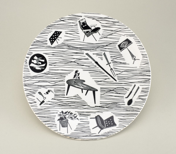 "HOMEMAKER" DINNER PLATE