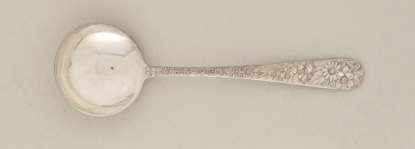 "REPOUSSE" BOULLION SPOON
