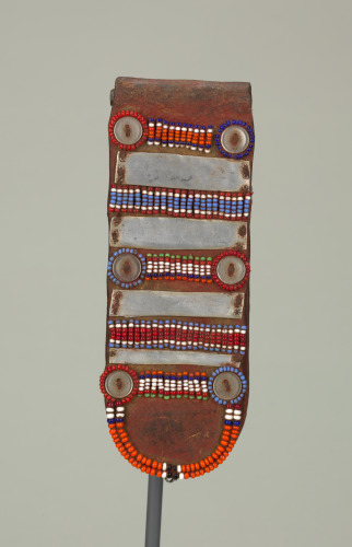 Beaded Ear Ornament (Inkonito Onkiyiaa)