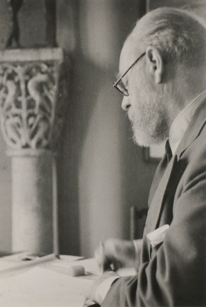 HENRI MATISSE IN HIS STUDIO AT THE PLATES FOR THE MALLARMÉ ILLUSTRATIONS