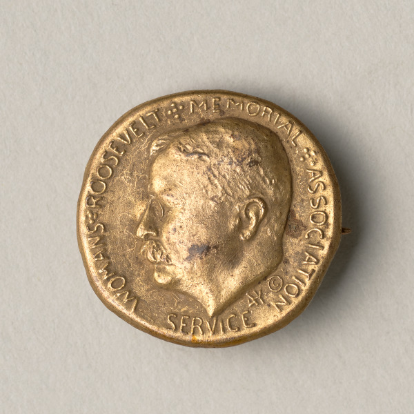 "WOMEN'S ROOSEVELT MEMORIAL ASSOCIATION FOR SERVICE" MEDAL