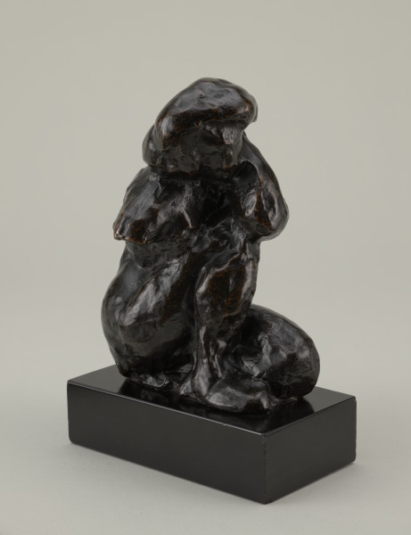 SMALL CROUCHING NUDE WITHOUT AN ARM