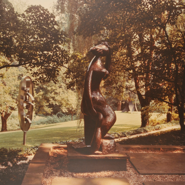 LAURENS, LARGE BATHERS. PHOTOGRAPH TAKEN IN THE WURTZBURGER SCULPTURE GARDEN (ORIGINAL SITE, TIMBERLANE)