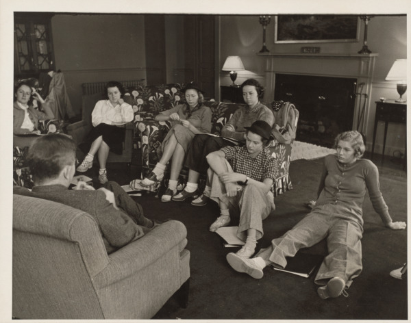 LITERATURE SEMINAR AT BENNINGTON COLLEGE