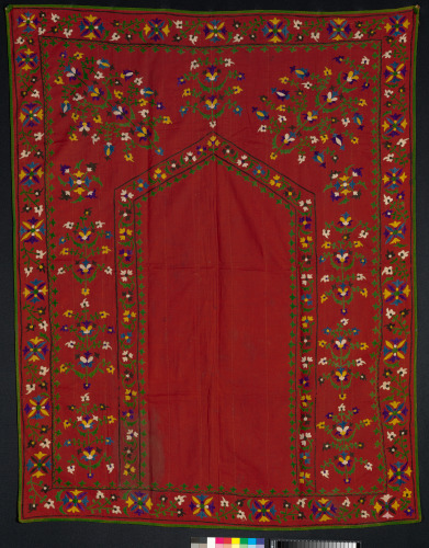 Suzani with Prayer Niche (Mihrab) or Djoinamaz