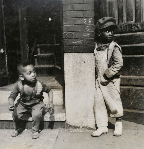 Slum Children, Wells Street, Chicago