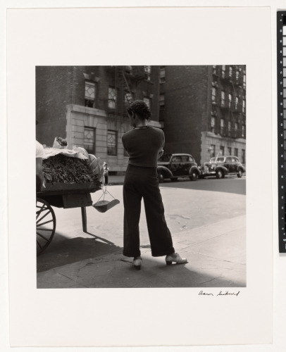 HARLEM 1940, STREET SCENE I