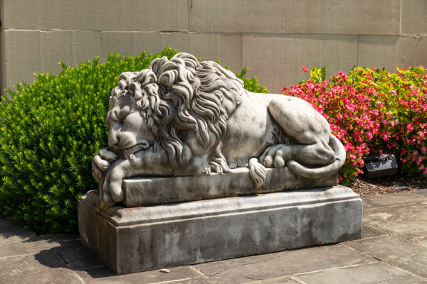 GUARDIAN LION