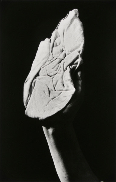 WINDOW WASHER, PARIS