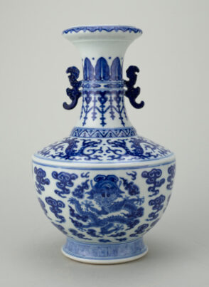 Archaistic Vase Decorated with Dragons, Bats and Peaches of Immortality