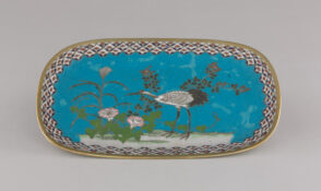 Cloisonné Box Decorated with Chrysanthemums